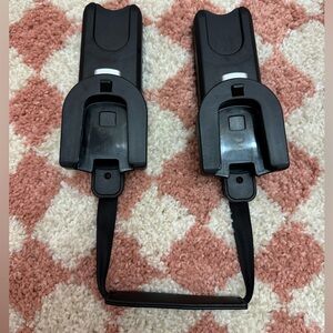 Nuna Triv Next adapter for Pipa carseat and Bassinet